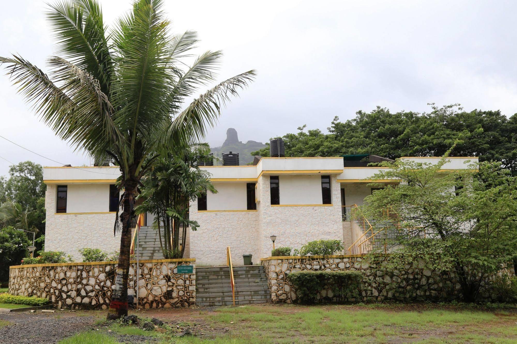 Panoramic Resort Panvel Karnāla Exterior foto